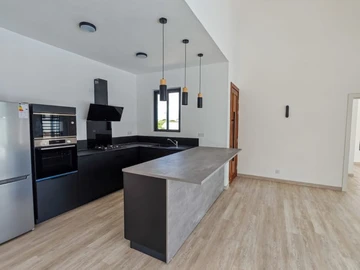 3 Bedroom Villa