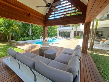 4 Bedroom Villa