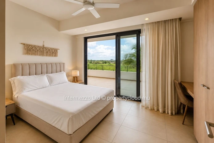 Penthouse IRS vue golf à Mont Choisy – 3 chambres en suite | Dernier étage | Île Maurice