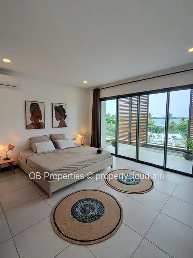 Appartement d’Exception de 3 Chambres avec Vue Mer