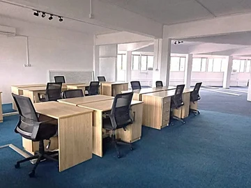 Bureau de 6 Chambres