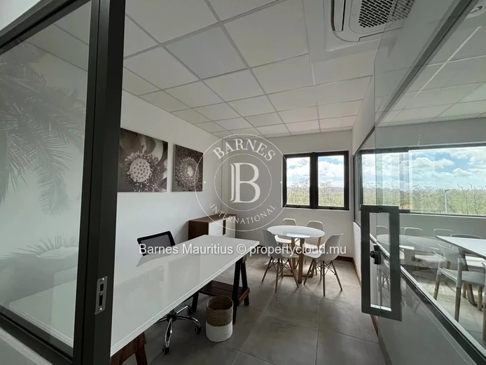 CALEBASSE - Office - 66 m²