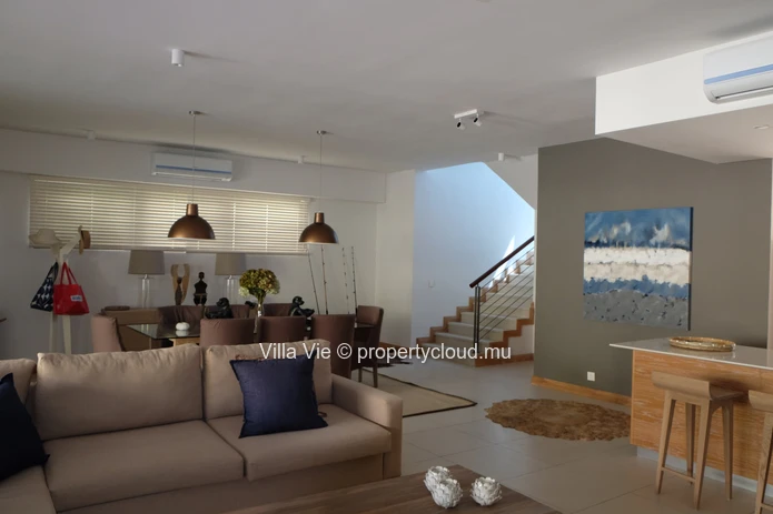 Péreybère - Spacious 3-bedroom duplex with private pool