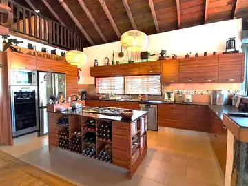 4 Bedroom Villa