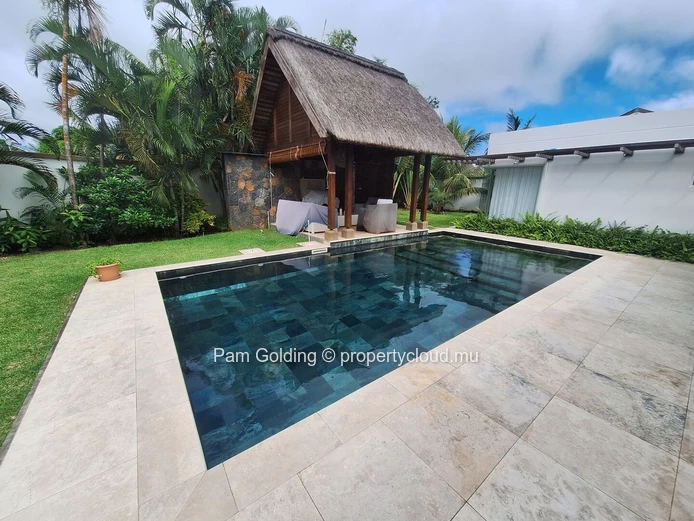 Serene Elegance: 3-Bedroom Villa in Clos du Littoral, Grand Baie
