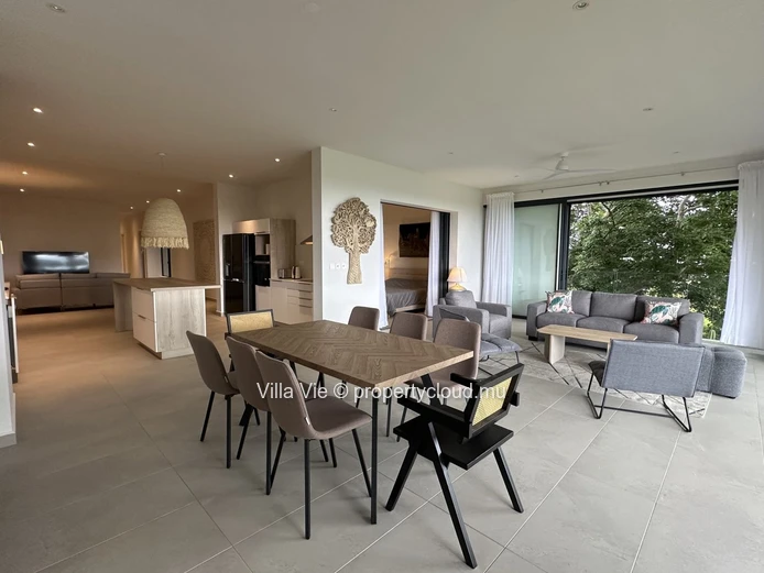 Belle Vue - Beautiful 3-bedroom apartment on the first floor