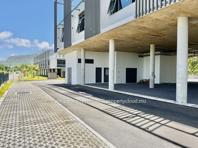 Espace commercial de premier ordre au sein de Vivea Business Park