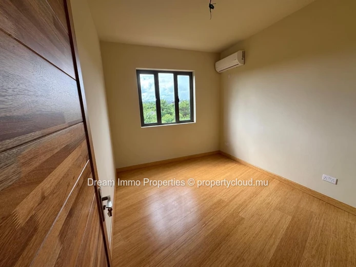 New Penthouse With Access To Private Rooftop With Sea & Mountain Views In Flic En Flac - Mauritius