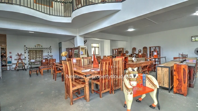 Unique Commercial Property – 558 m² Build Surface Area