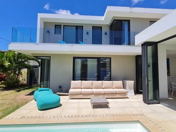 4 Bedroom Villa