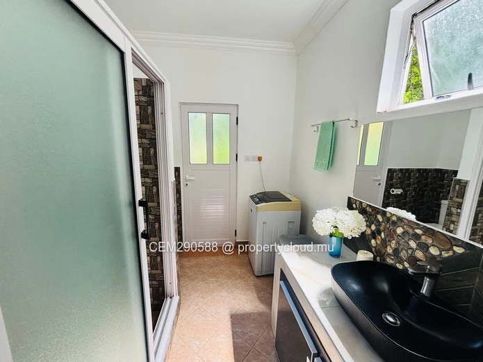 Coastal Investment Property – Poste La Fayette