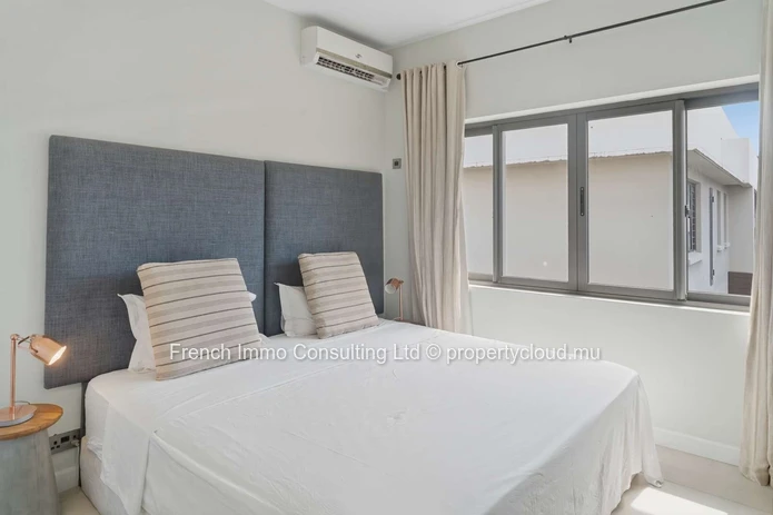 Appartement 2 chambres a pereybere route côtière , accessible aux étrangers 11M rs