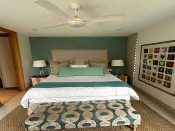 4 Bedroom Villa