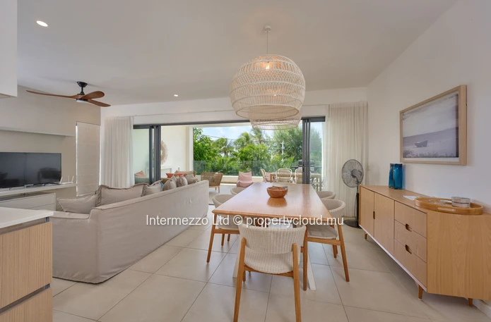 Appartement R+2 Pointe aux Canonniers — 131m², 3 chambres, piscine, meublé & équipé | Prix : 580 000 €