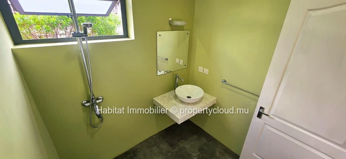 A louer : Maison située dans un lotissement privé résidentiel à Beau Vallon