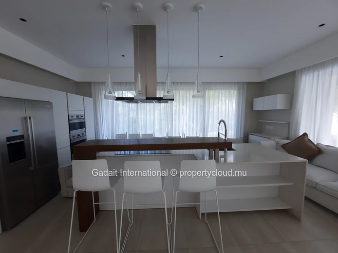 Superb villa for Rent - 4 bedrooms with Golf View | Anahita Beau Champ