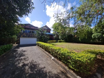4 Bedroom Villa
