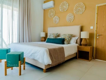 4 Bedroom Villa