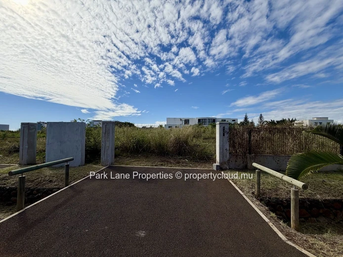 Beau terrain dans Magenta Parkside