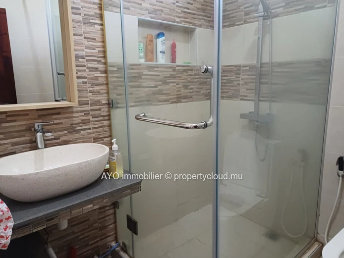 Residential building-3 bedroom apartment with common pool in Pereybere