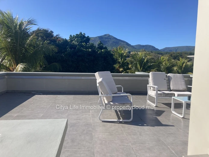 Villa Contemporaine de Luxe à Vendre à Rivière Noire, Île Maurice