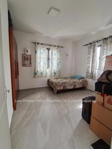 Duplex 3 chambres à Grand Baie | Résidence Beverly Hills | Entièrement meublé | Neuf | Rs 50,000