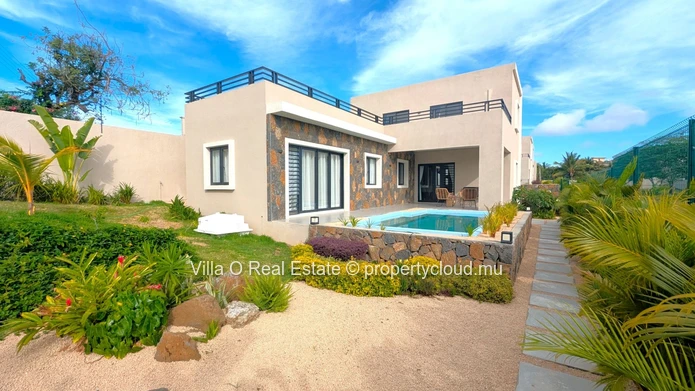 In a brand new secure, exclusive residence, with a beautiful communal garden of 2000 m2, lovely furnished and equippe...