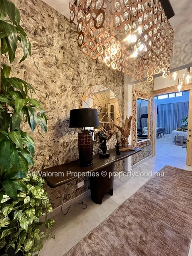 Exceptional 4-Bedroom Furnished Apartment for Sale – Bagatelle Inn