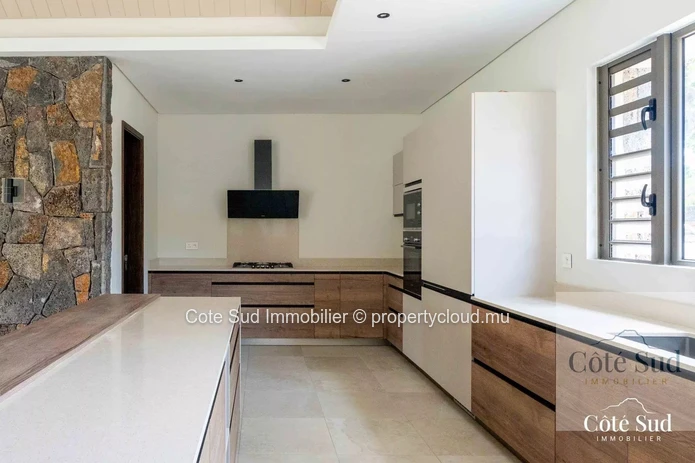 Sumptuous Luxury Villa in Anahita - Beau Champ