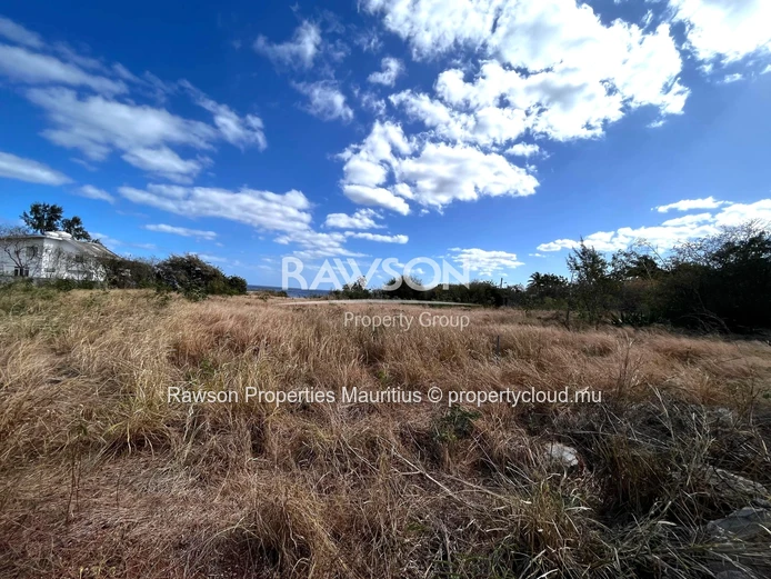 Terrain de 3702 m2 à vendre à Albion 
