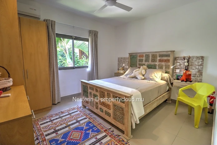 4-bedroom villa + independent studio