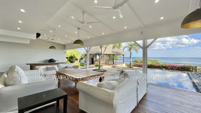 5-Bedroom Beachfront Villa for Rent in Tamarin