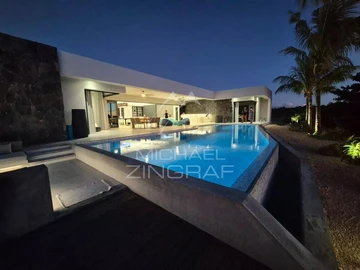 4 Bedroom Villa