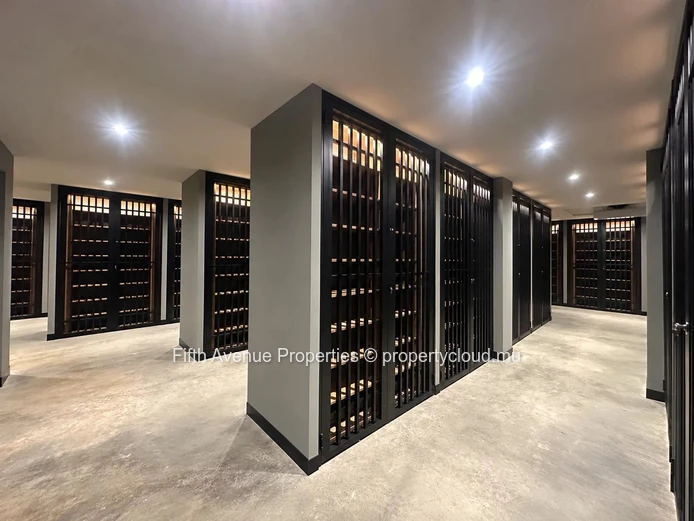 Belle Vue - 4 Bedroom Apartment with exceptional view