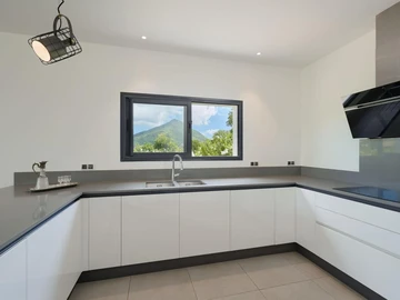 4 Bedroom Villa