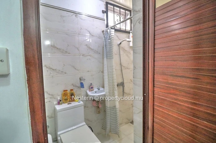 3-bedroom family home with garage and balcony – Pointe aux Biches
