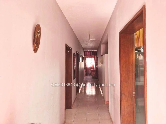 4 Bedrooms House for Sale – Vacoas