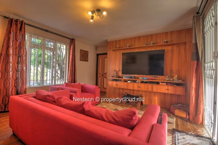 Charming 4-bedroom house 