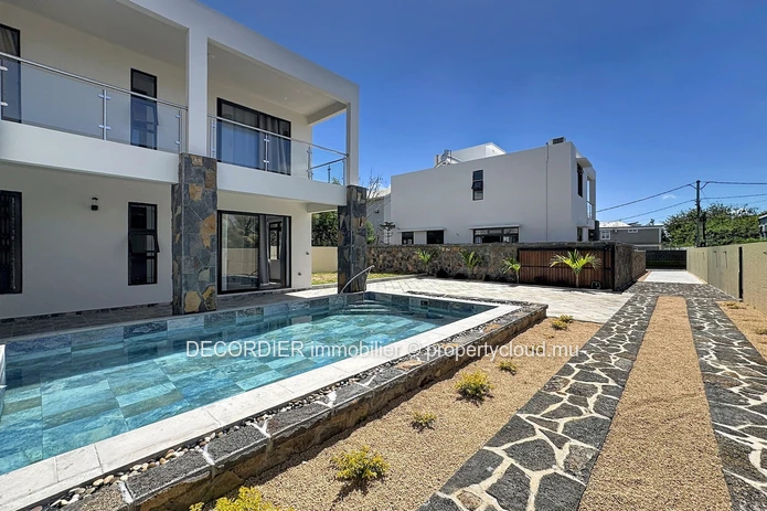 Somptueuse Villa Contemporaine Avec Piscine Privée