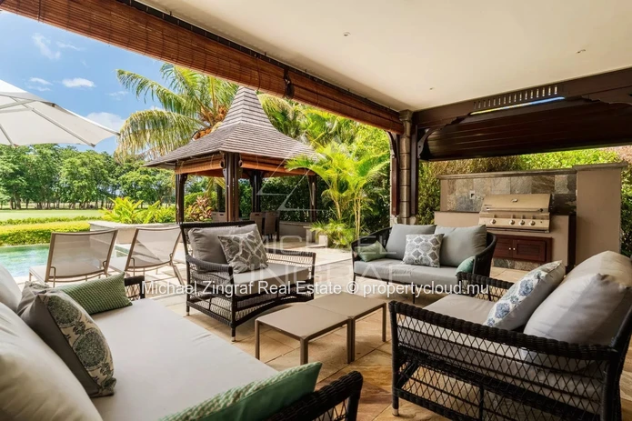 Bel Ombre – 4-Bedroom Villa with Golf Views – Valriche