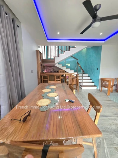 Villa de 4 chambres en location moyen terme a pereybere