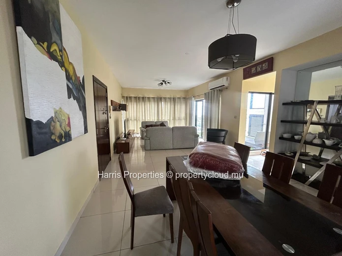Superbe penthouse sur deux niveaux à vendre à Quatre Bornes