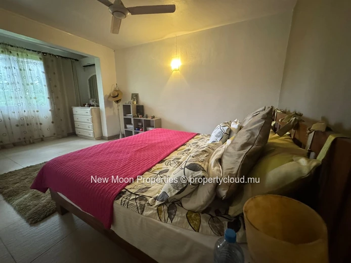Spacious 10-bedroom villa for sale at Forest Side - for family, office or housing employees