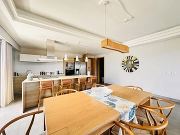 2 Bedroom Commercial Property