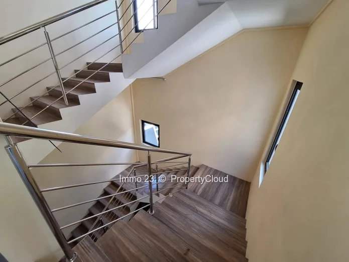 Bureau - 80m2 - Vacoas - Ref. BU95706LO
