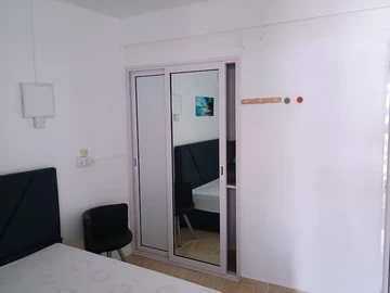 6 Bedroom Apartment
