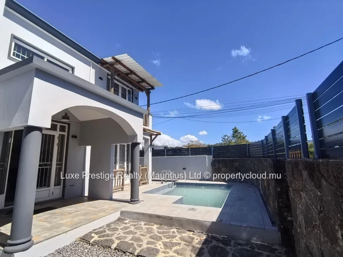 Spacious 4-Bedroom Villa with Private Pool for Rent | 10 Perches | Garage for 2 Cars | Rs 75,000 per Month