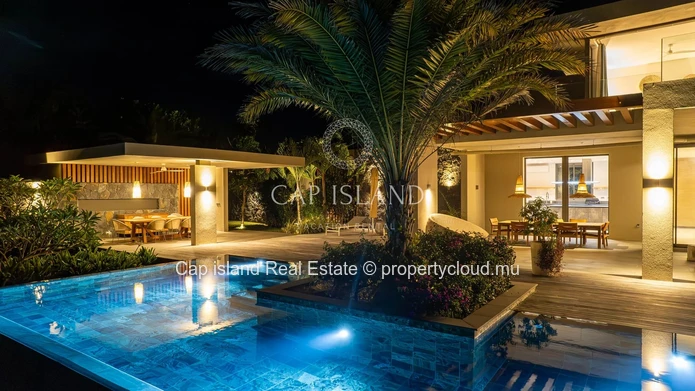 Anahita - Luxurious 660 sqm villa, golf and beach access