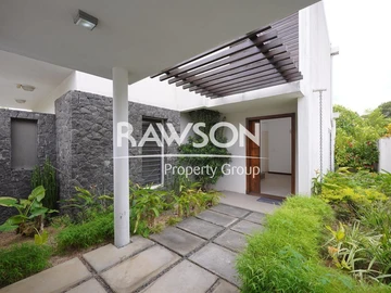 4 Bedroom Villa