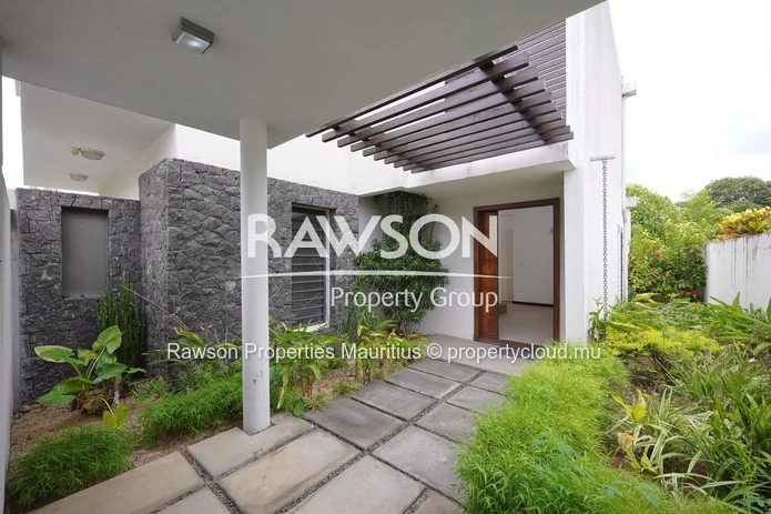 Furnished 4 Bedroom Villa | Garden And Pool | Trou Aux Biches